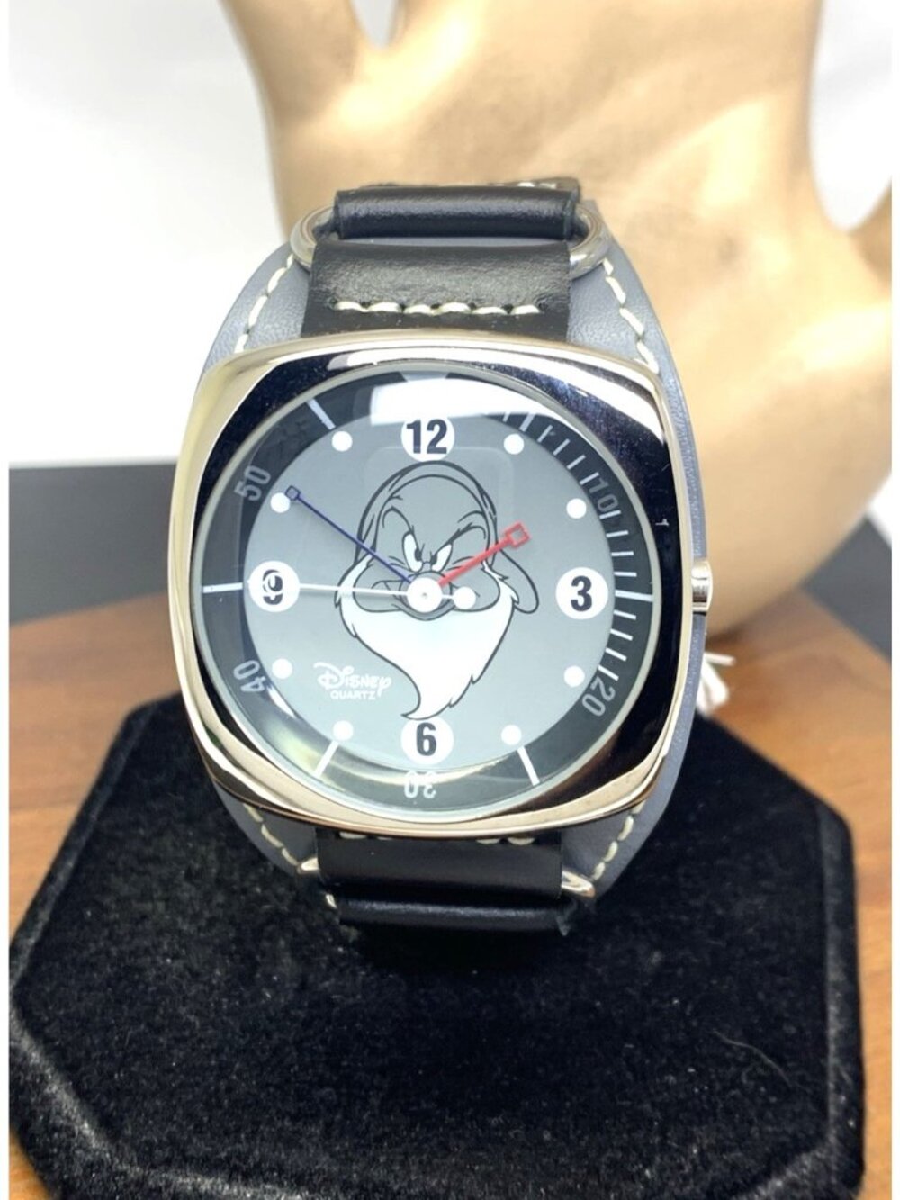 Disney Men's Watch Snow White Grumpy Black & Gray Dial Quartz Leather Strap 39mm